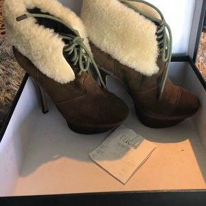 L.A.M.B. Suede Brown boots